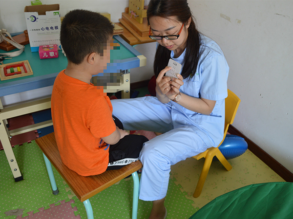 前锋正规小儿智障学校